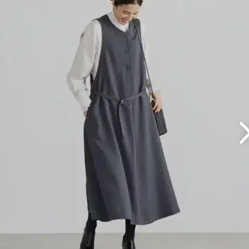 북유럽 생활 잡화점 품격 있게 완성되는 오버롤 스커트 차콜 M 사이즈