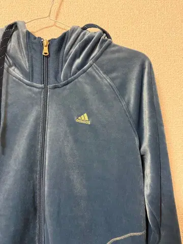 adidas velor zip up hoodie size M