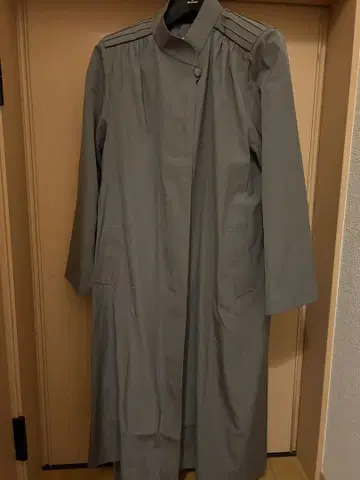 카키 롱 코트 허리 벨트 포함