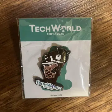TECH WORLD EXPO 2025 핀 배지