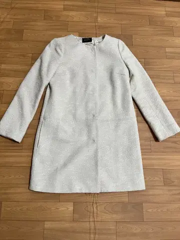 JUSGLITTY 화이트 롱 코트