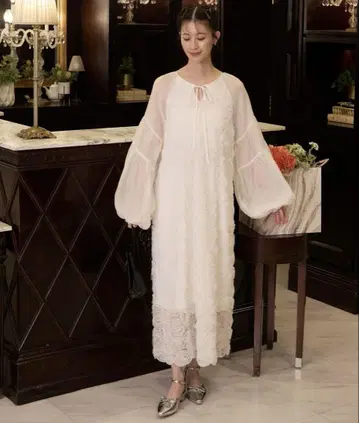 화이트 2차 모임 드레스 포멀