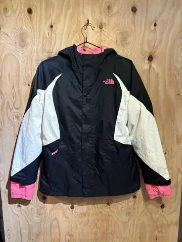 THE NORTH FACE 마운틴 파카 블랙/화이트/핑크