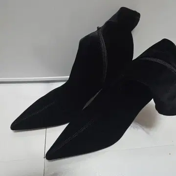 ZARA 자라 블랙 벨로아 부티 하이힐 새상품급