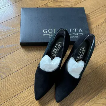 GOLDVITA 블랙 펌프스 36