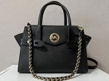 Michael Kors 플랩 새첼 블랙