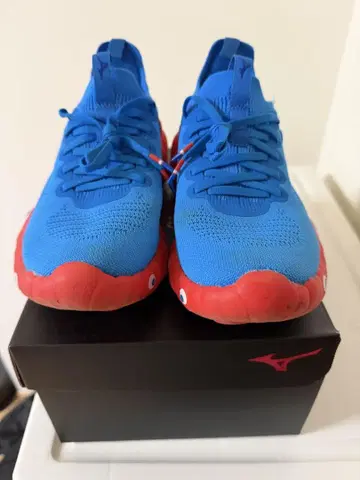 MIZUNO 공식 미야쿠미야쿠 스니커즈