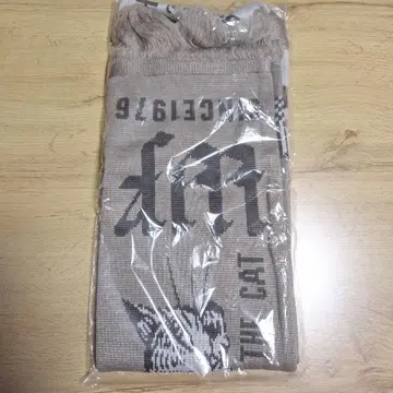 와치필드 다얀 니트 머플러