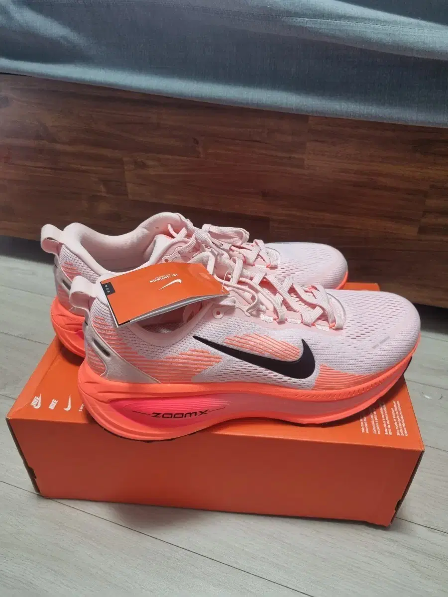 NIKE | 나이키 Nike Flex Trainer sneakers, 230mm (like new), hot pink color,  #핫핑크,#트레이너,#플렉스,#나이키,#운동화 on Bunjang Global Site.