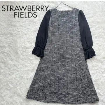 STRAWBERRY FIELDS 긴팔 무릎 기장 원피스
