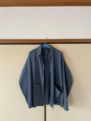 tk.TAKEO KIKUCHI 블루 집업 자켓
