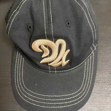 Deaile 블랙 컬러 캡