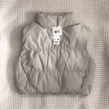 UNIQLO 다운 크롭 베스트 베이지