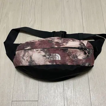 [ 새상품급 ] THE NORTH FACE 스윕 바디백 마블 핑크