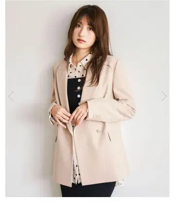 베이지 더블 브레스트 자켓
