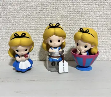 디즈니 팝마트 popmart 이상한 나라의 앨리스 피규어 3개
