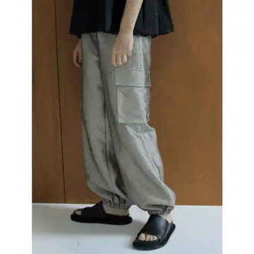 anuke Glitter Cargo Pants [ 38 ]