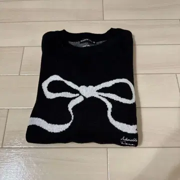 ronron 리본 모티브 니트 스웨터