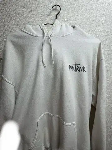 PHATRNK 화이트 후드티