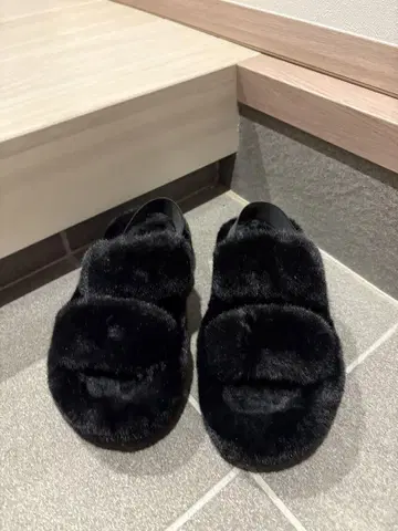 시마무라 퍼 샌들