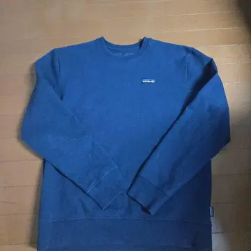 patagonia P-6 라벨 업라이저 크루 맨투맨 네이비