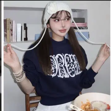 미개봉 새상품 자수 맨투맨 상의 다리치 FREE