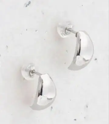 새상품급 L&Co K10 비금속 디자인 귀걸이 화이트 골드