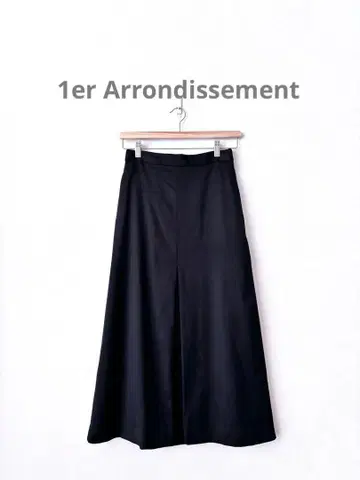 프리미어 아롱디스망 울 새틴 스트레치 박스 턱 스커트