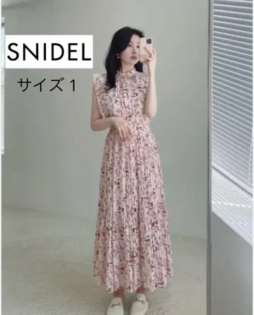 SNIDEL Sustainable 프릴 프린트 플리츠 원피스
