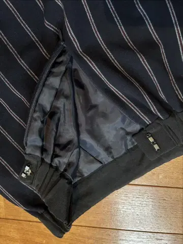 스트라이프 스커트