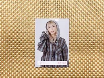 사쿠라자카46 후지요시 카린 체크 코디 츄