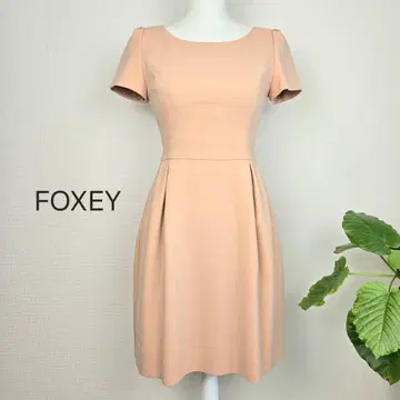 FOXEY 폭시 원피스 38 M 반팔 플레어 반팔 무릎 기장 무지
