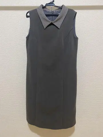 그레이 슬리브리스 카라 부착 원피스 F 사이즈