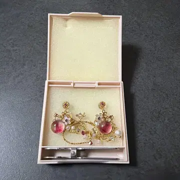PIARI 귀찌 미사용 새상품
