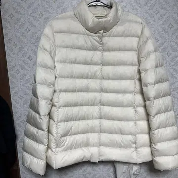 UNIQLO 울트라 라이트 다운 아이보리 L 사이즈