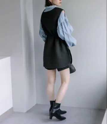 [택 포함 미사용 새상품] 리브풍 블랙 베스트 미스틱