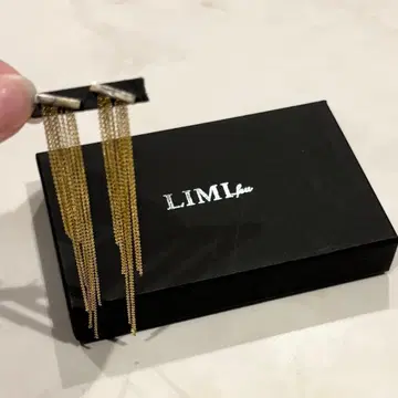 LIMI feu 귀걸이