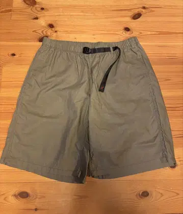 새상품급 그라미치 숏팬츠 XL 카키