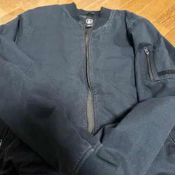 Volcom 볼컴 블루종 L 사이즈 블랙