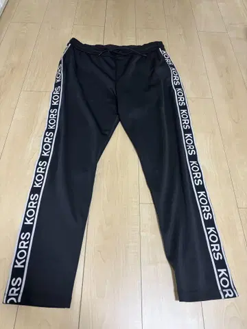 MICHEAL KORS 트랙 팬츠
