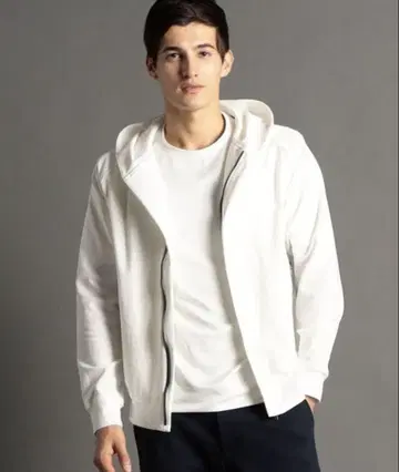 무슈 니콜 화이트 풀 집업 후드티