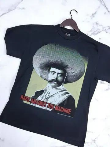 RAGE AGAINST THE MACHINE 티셔츠 블랙