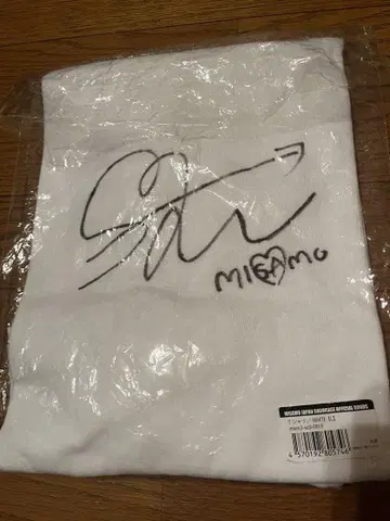 MISAMO SHOWCASE 사나 친필 사인 T셔츠