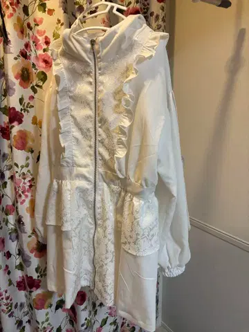 axes femme POETIQUE 자카드 절개 블루종