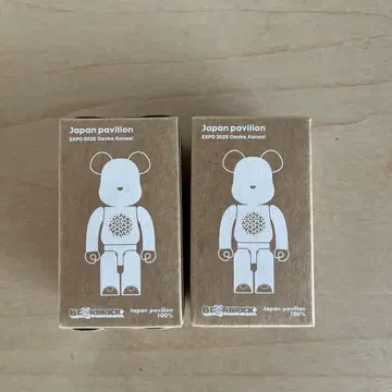 오사카 간사이 만국 박람회 일본관 한정판 베어브릭 2개 세트