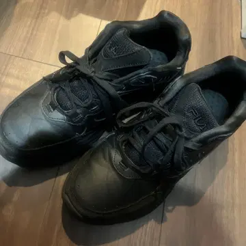 fila 대드 스니커즈