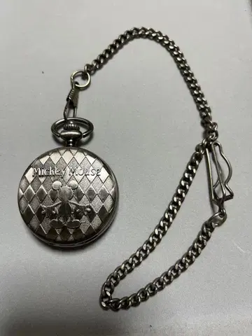 미키 마우스 회중시계 다이아몬드 패턴