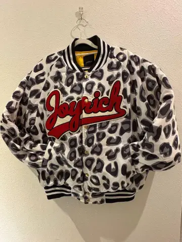 Joyrich 레오파드 무늬 바시티 자켓