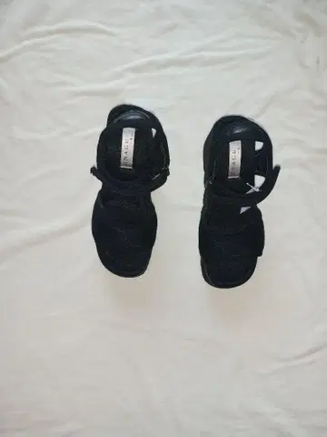 통굽 샌들