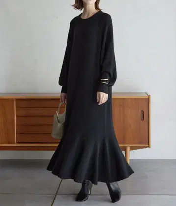새상품급 SLOBE IENA 니트 원피스 플레어 블랙 울 긴팔